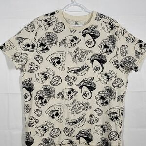 Arsenic Men's Cream Short-Sleeve Graphic Tee with Black Skull & Fruit Motif